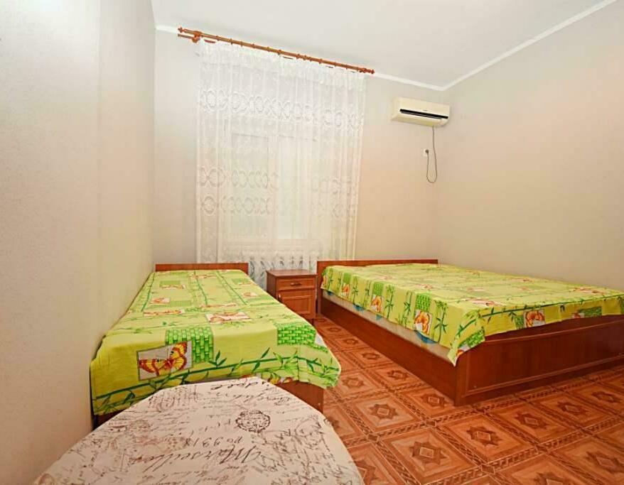 Marshall Hotel