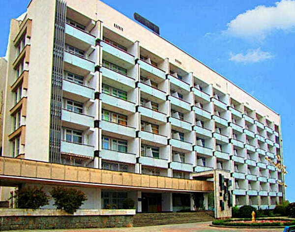 sanatoriy Alushtinskiy