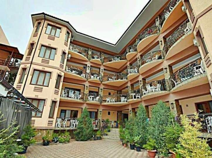Rufina Hotel