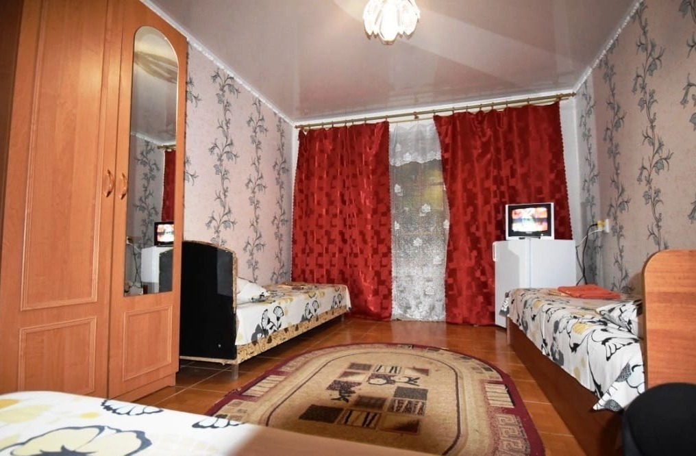 Oasis-Yug Hotel