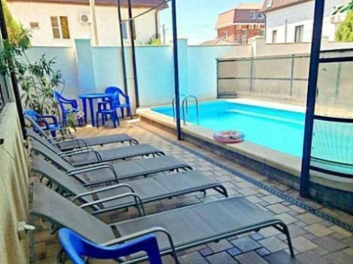 Breeze family hotel