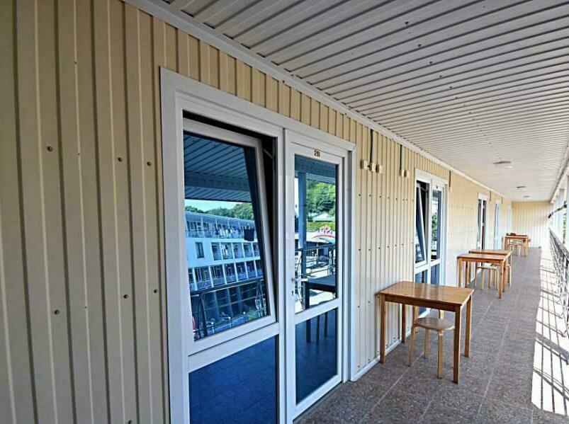Suzanna Hotel