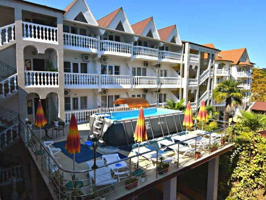 Hotel Ariana