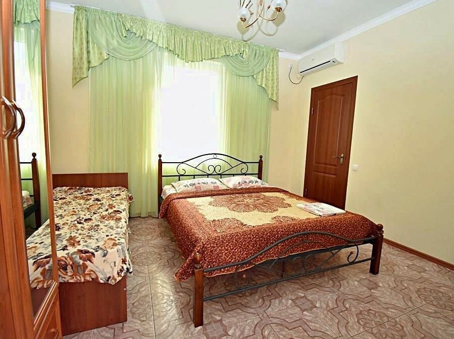 Liana Hotel