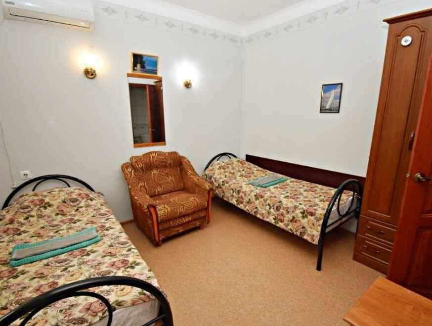  Uyut hotel