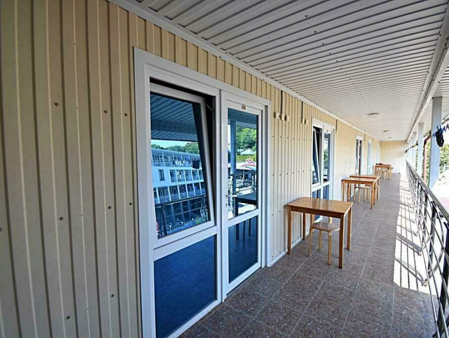 Suzanna Hotel