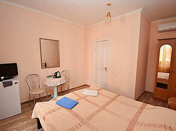 Hotel Lenura