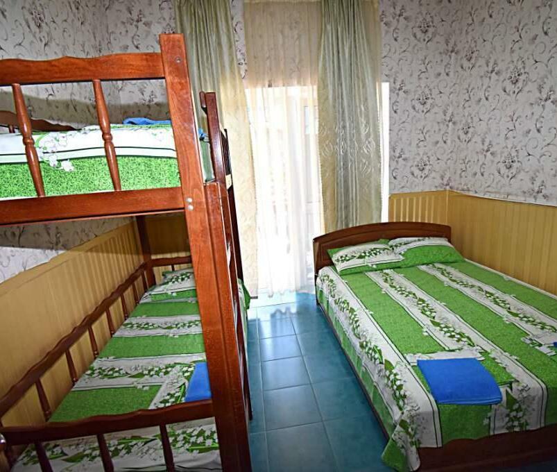 Suzanna Hotel