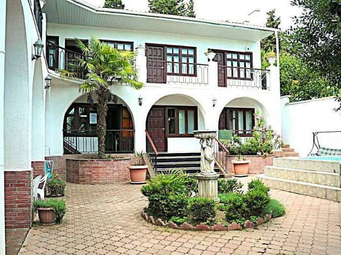 Voyage 1 hotel
