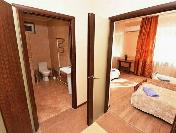 Sunny Hotel