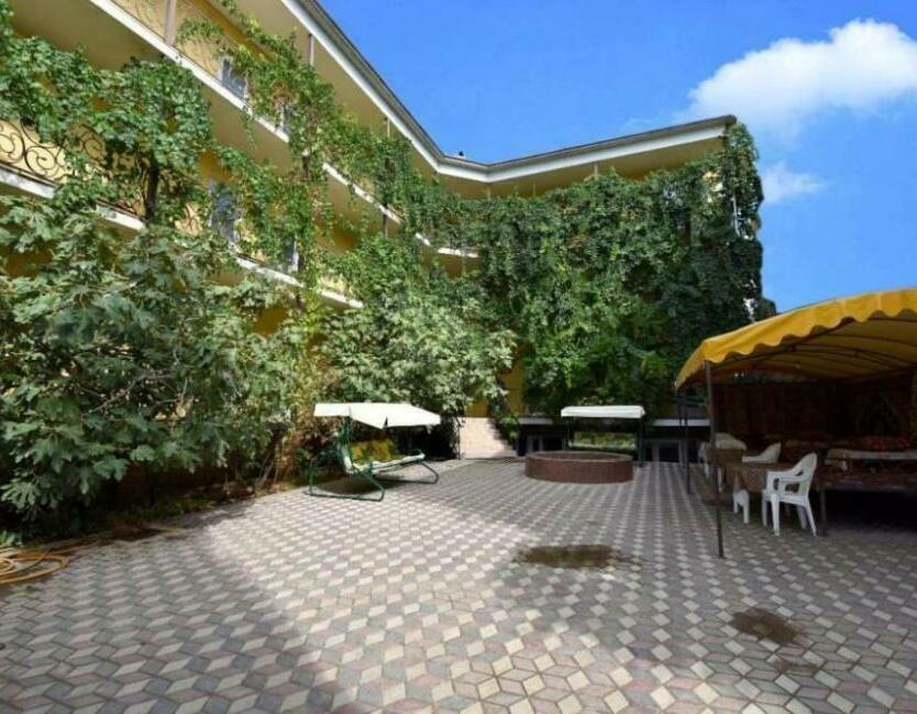 Marshall Hotel