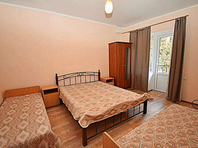 Hotel Lenura