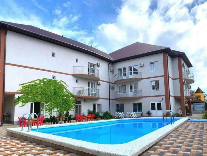 Arina hotel
