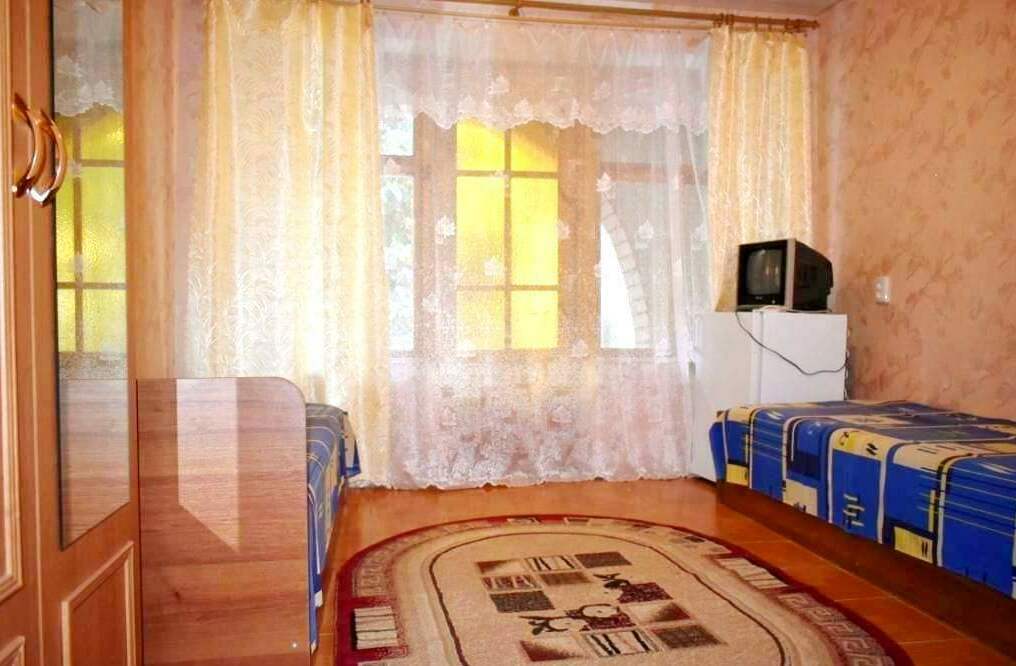 Oasis-Yug Hotel