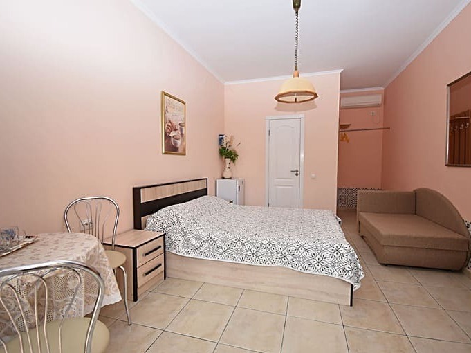 Hotel Lenura