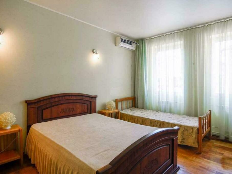 Mika Hotel
