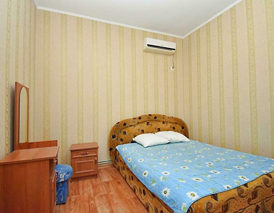 Marshall Hotel