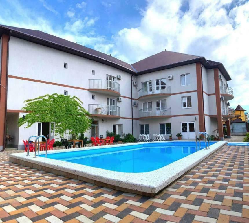 Arina hotel