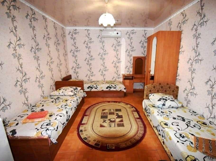 Oasis-Yug Hotel