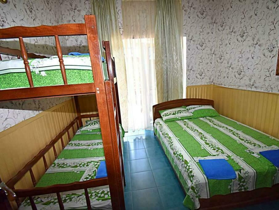 Suzanna Hotel