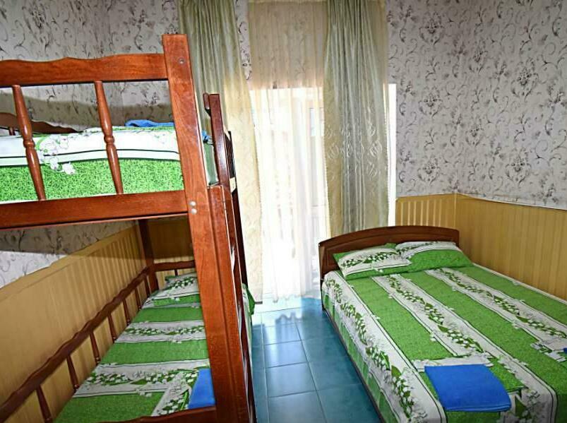 Suzanna Hotel