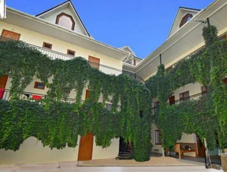 Sevil hotel