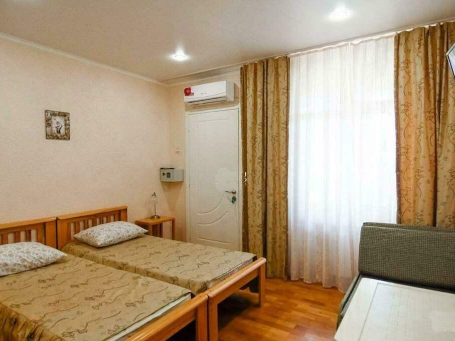 Mika Hotel